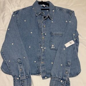 old navy embroidered daisy denim top NWT